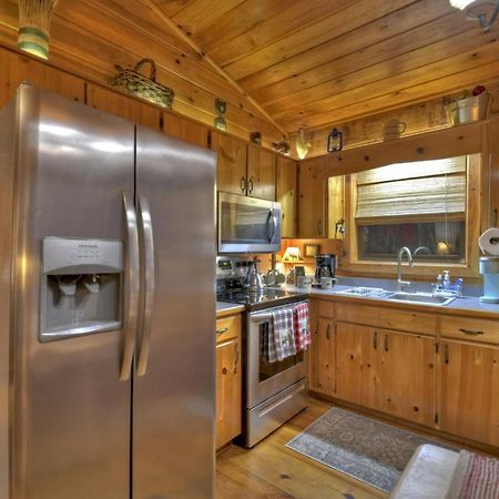 Hygge Haus Rustic Charm Cozy Beds And A Serene Location Ellijay Exterior photo