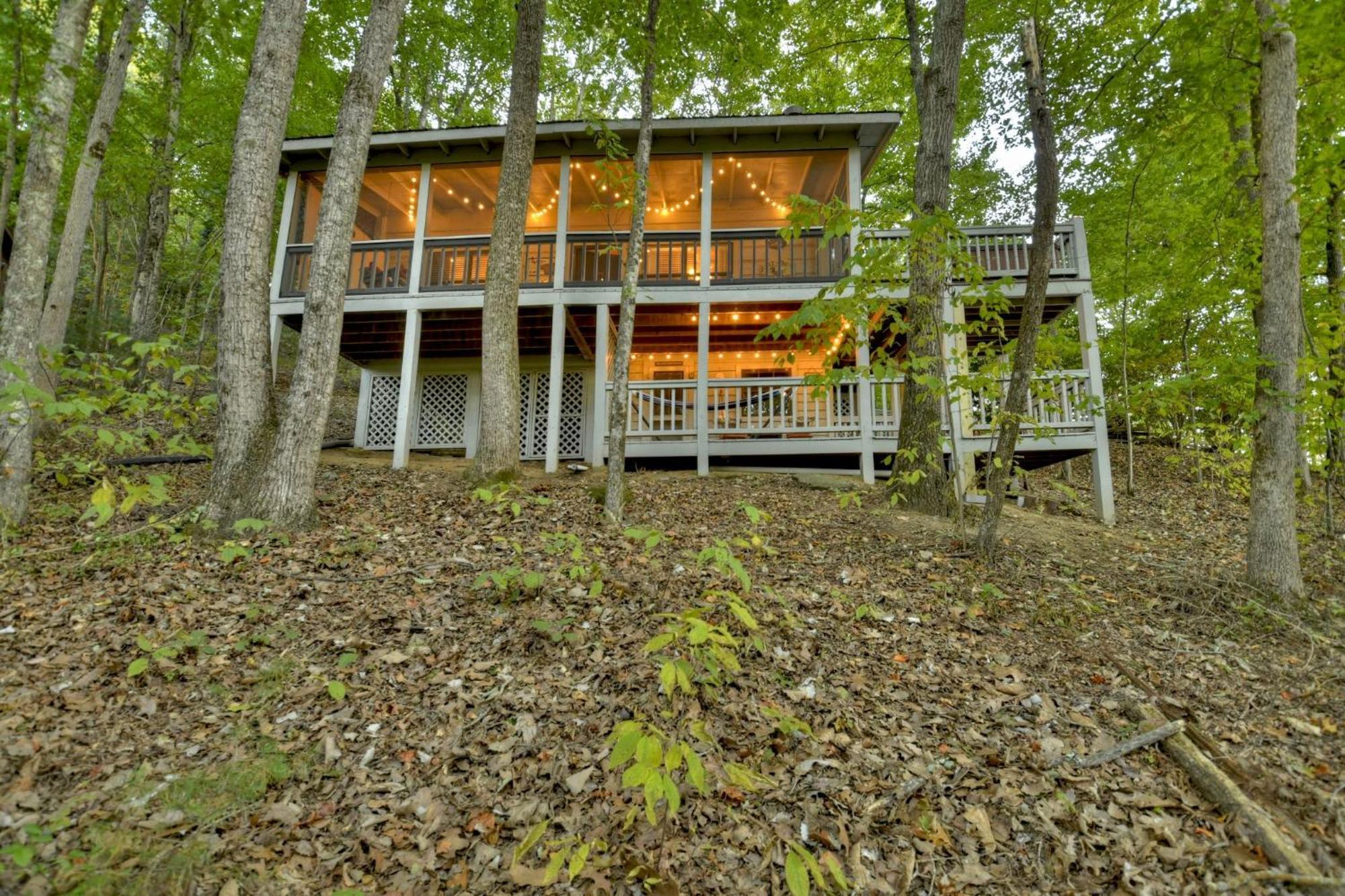 Hygge Haus Rustic Charm Cozy Beds And A Serene Location Ellijay Exterior photo