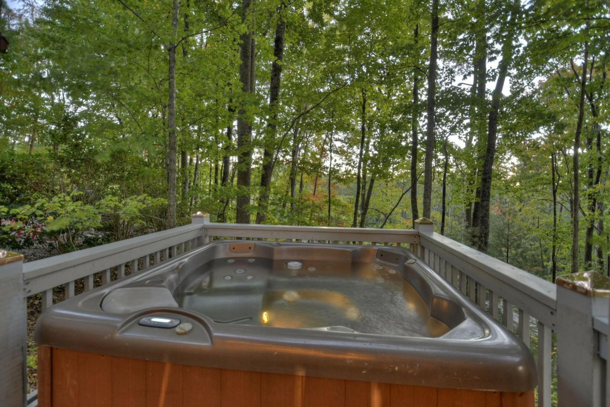 Hygge Haus Rustic Charm Cozy Beds And A Serene Location Ellijay Exterior photo