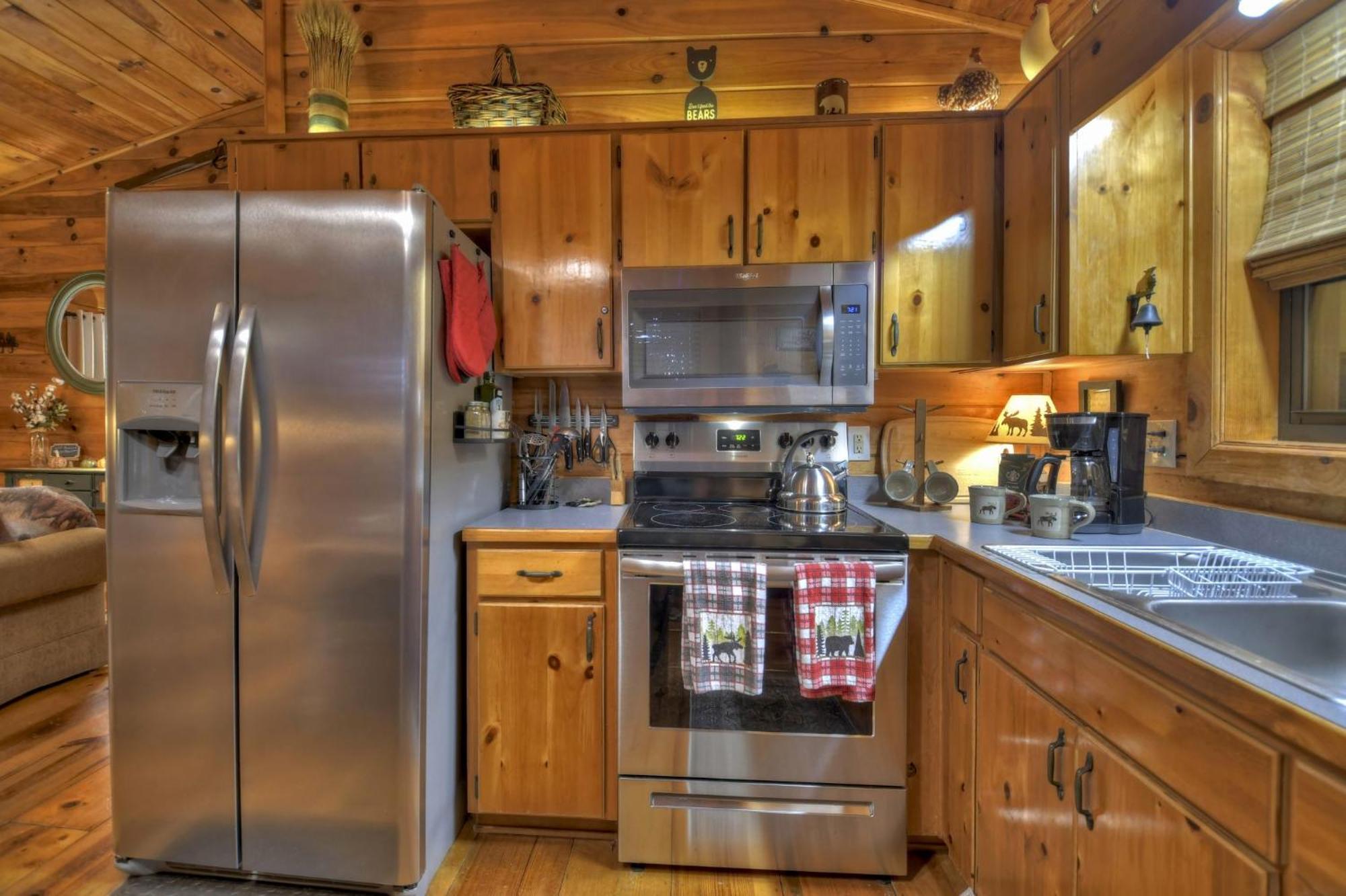 Hygge Haus Rustic Charm Cozy Beds And A Serene Location Ellijay Exterior photo