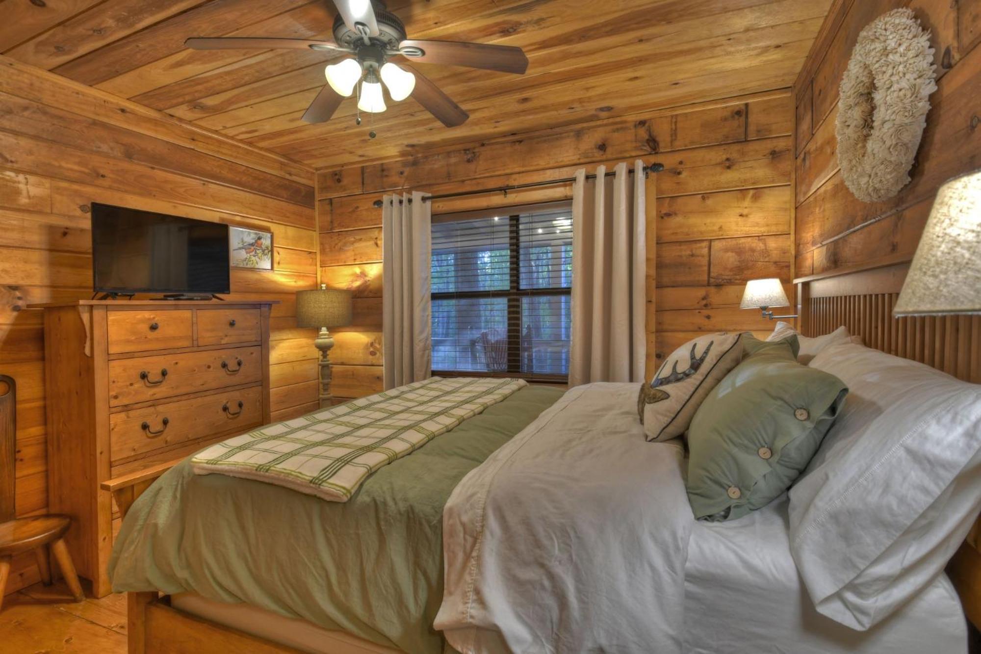 Hygge Haus Rustic Charm Cozy Beds And A Serene Location Ellijay Exterior photo